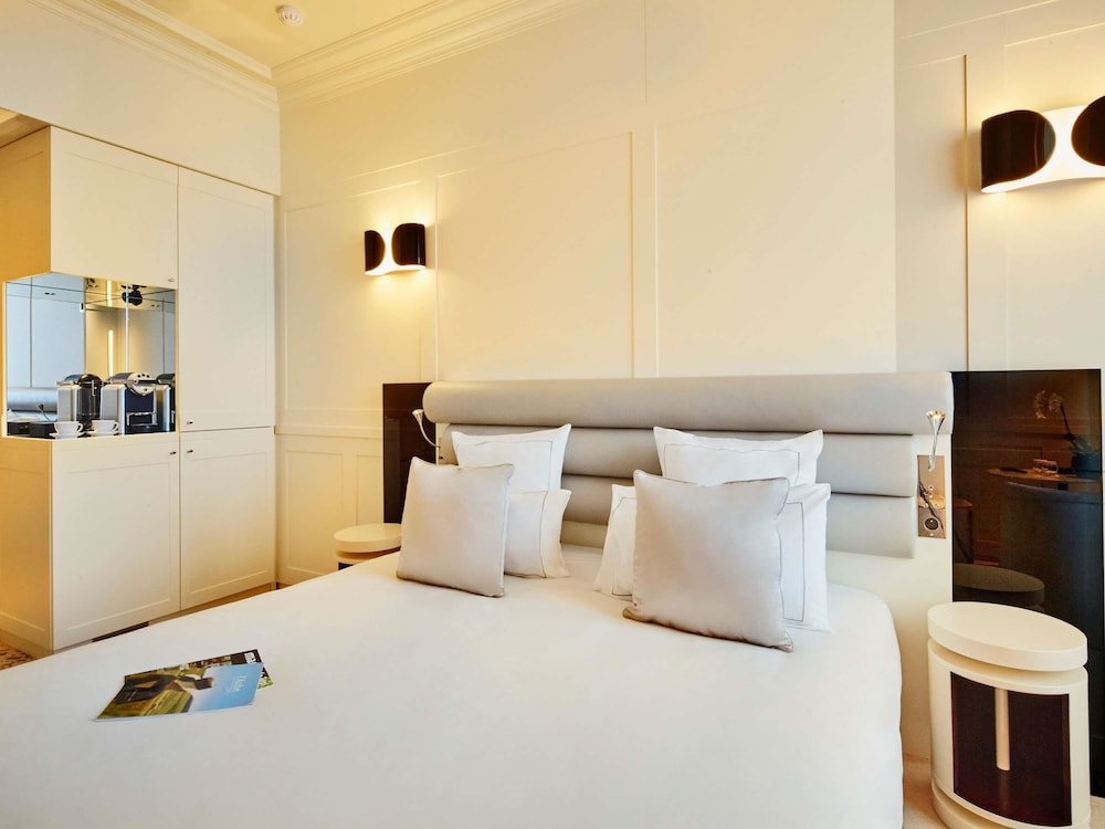 Deluxe Room, 1 Double Bed - Photo 4