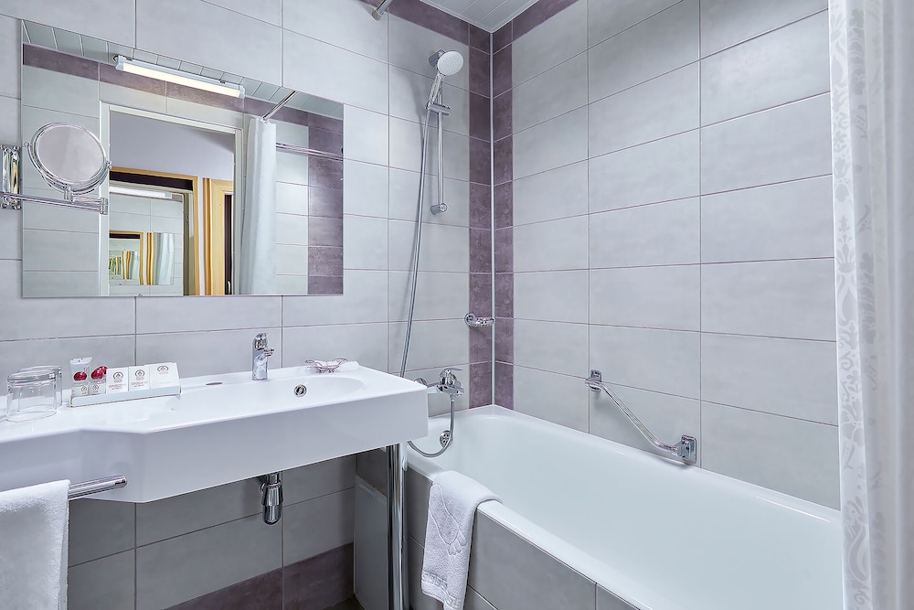 Premium Twin Room (Business) photo 3