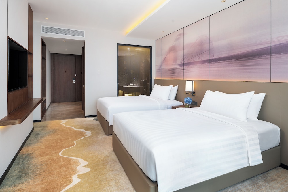 Deluxe Twin Room, City View