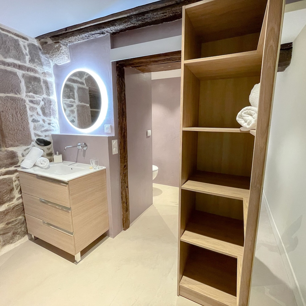 Deluxe Room, 1 Double Bed, Non Smoking, Ground Floor photo 3