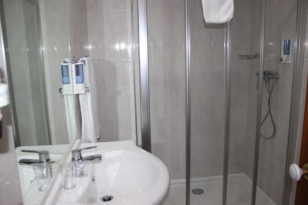 City Twin Room photo 2