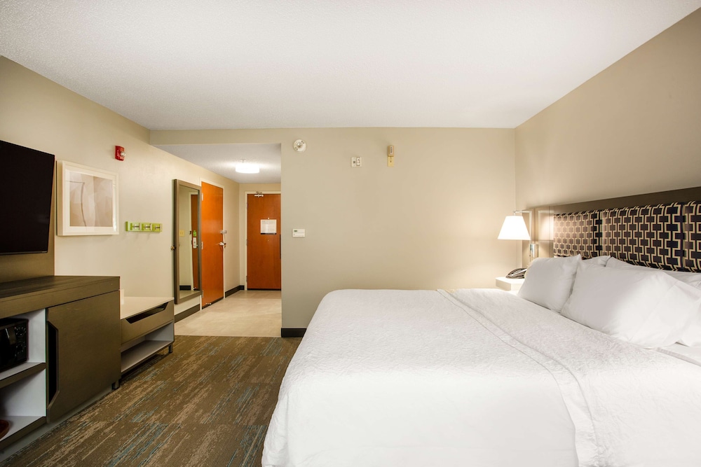 Room, 1 King Bed, Accessible, Non Smoking - Photo 2