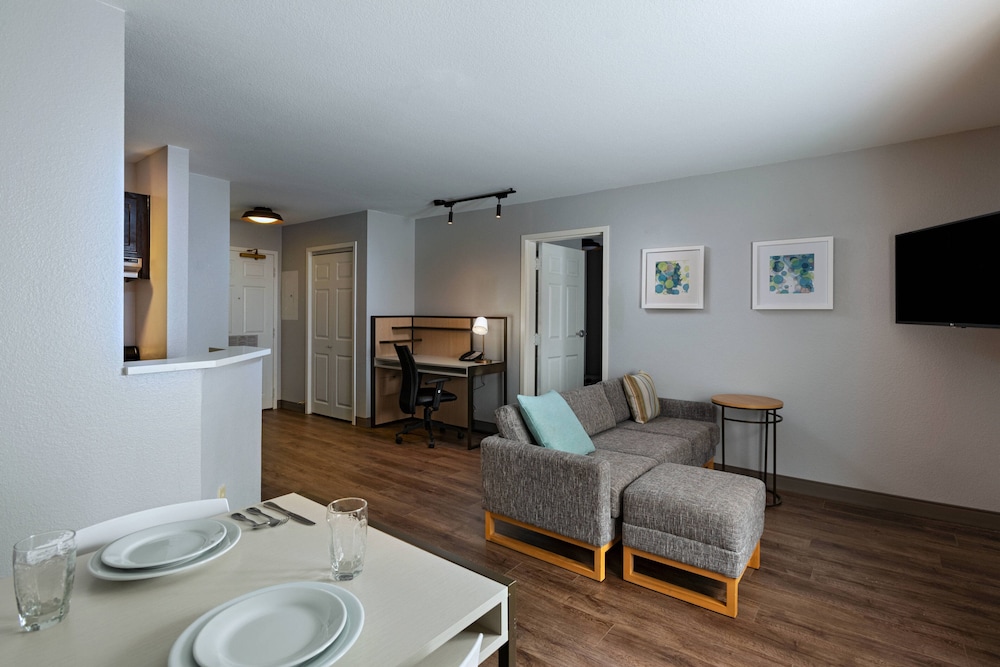 Suite, 1 Bedroom photo 3