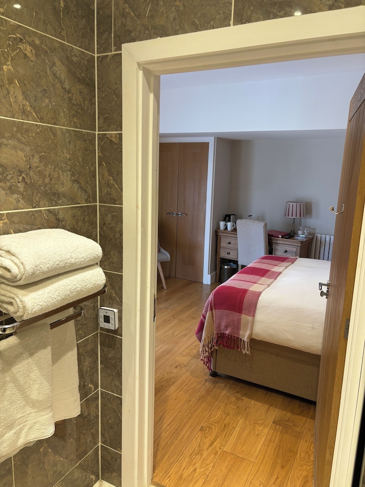 Standard Double Room - Photo 3