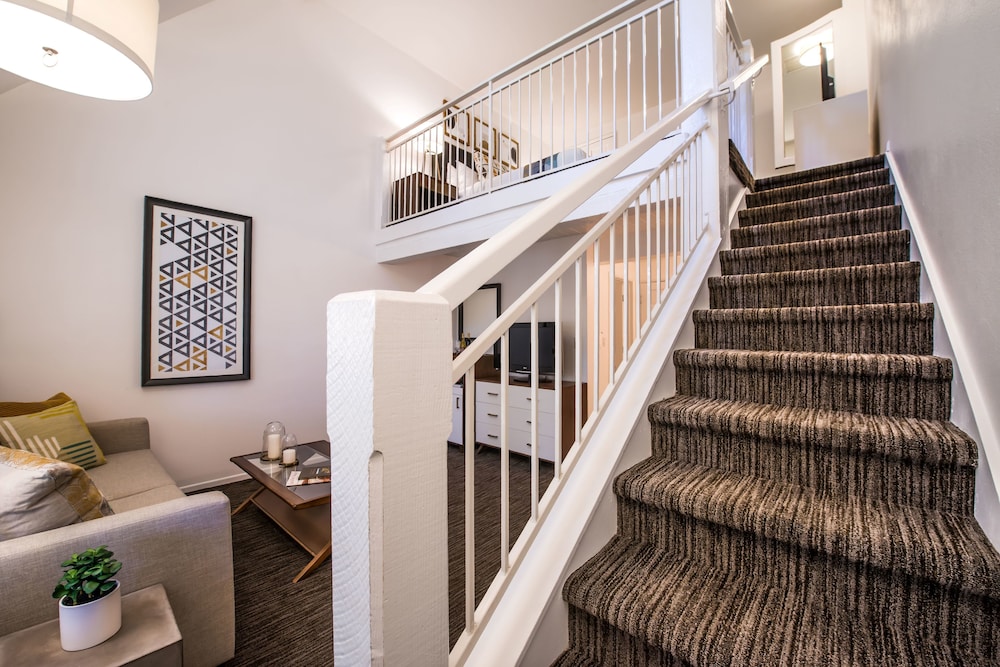 Loft - Photo 3