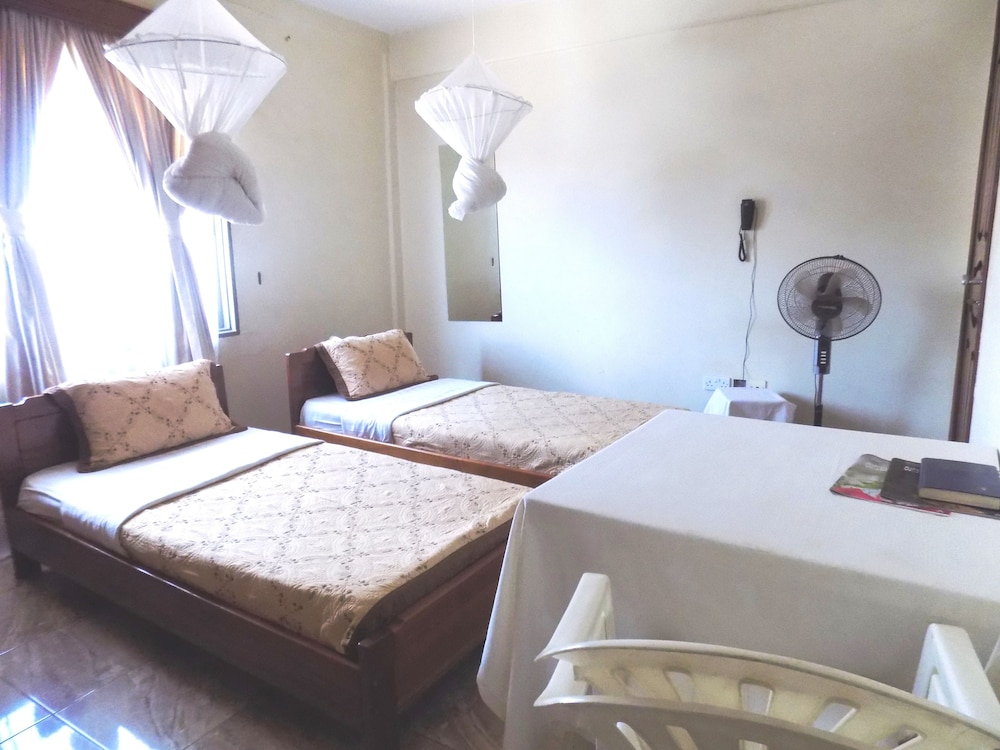 Deluxe Twin Room, 2 Twin Beds photo 2