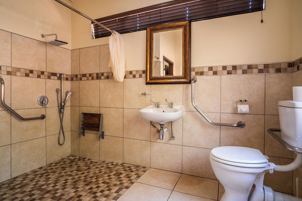 6 Sleeper Villa (Wheelchair accessible)