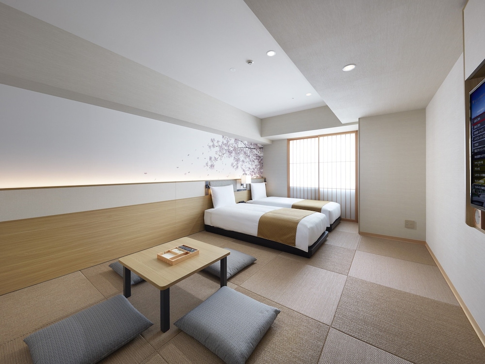 Deluxe Twin Room with Tatami Area, Non Smoking with Onsen ticket photo 2