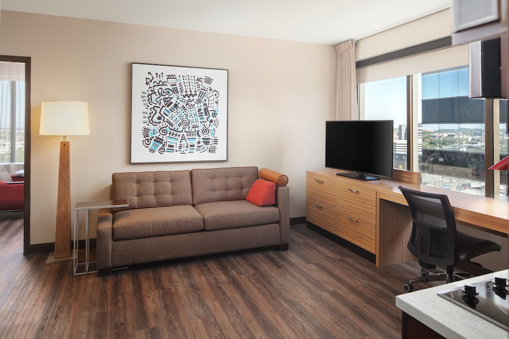 Suite, 1 Bedroom (Hearing Accessible) photo 2