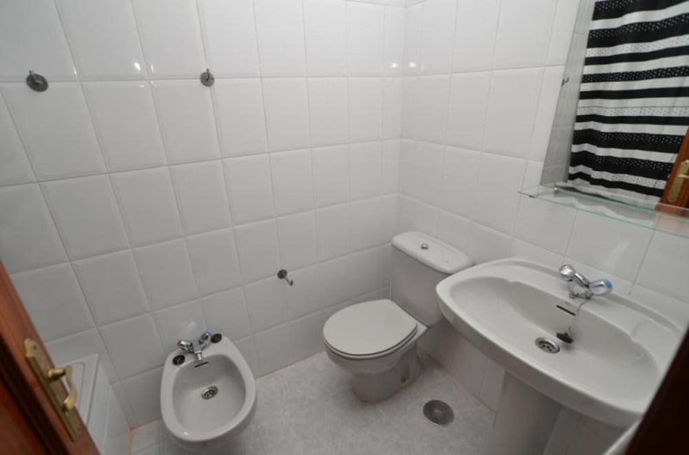 Family Apartment, 2 Bedrooms, Sea View photo 3