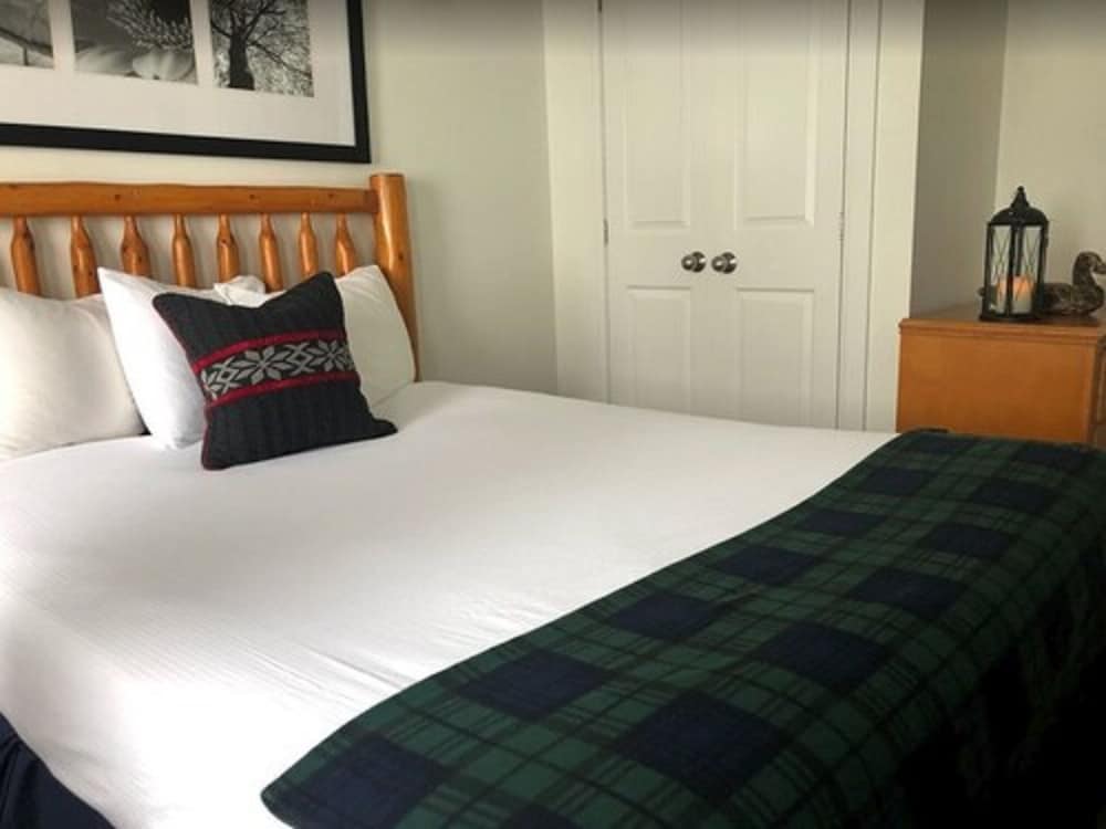 Standard Room, 2 Queen Beds, Non Smoking - Photo 5