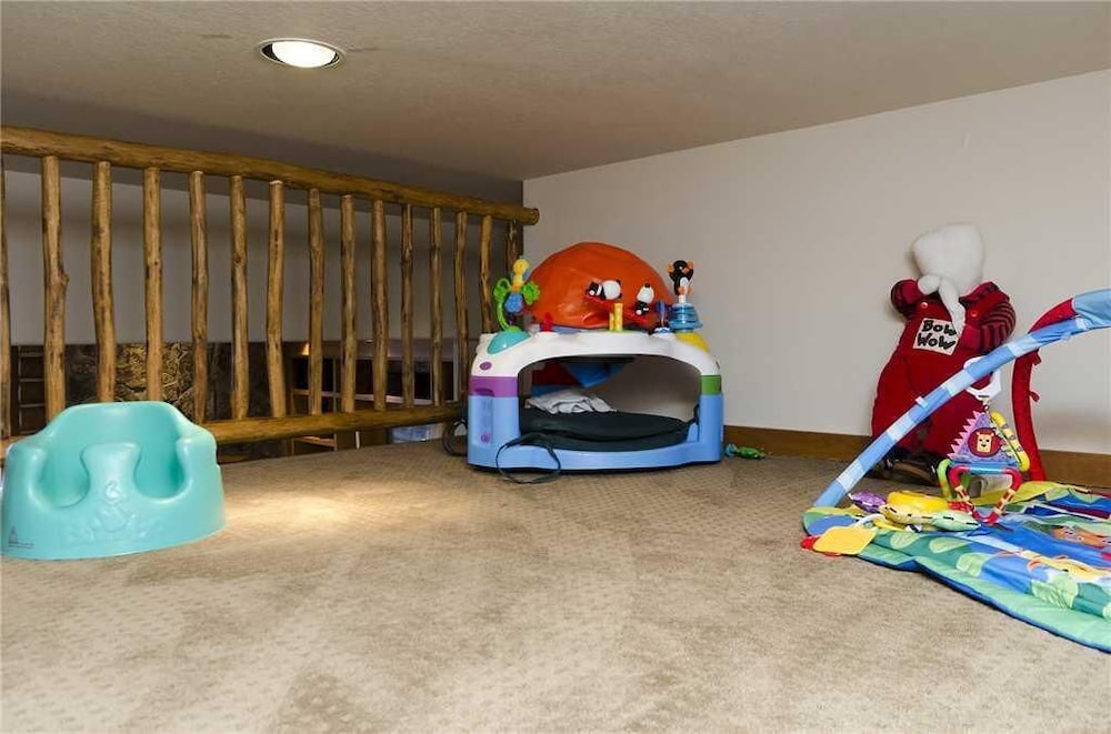 House, Multiple Beds (Ponderosa Lodge) photo 2