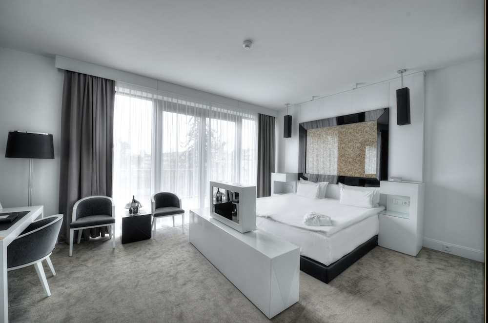 Standard Room - Photo 8