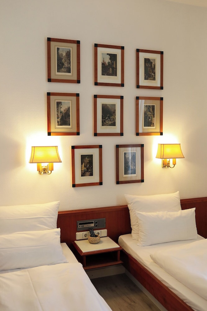 Standard Twin Room (Trendy Twin) - Photo 3