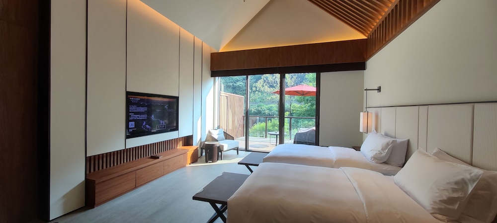 Villa photo 1