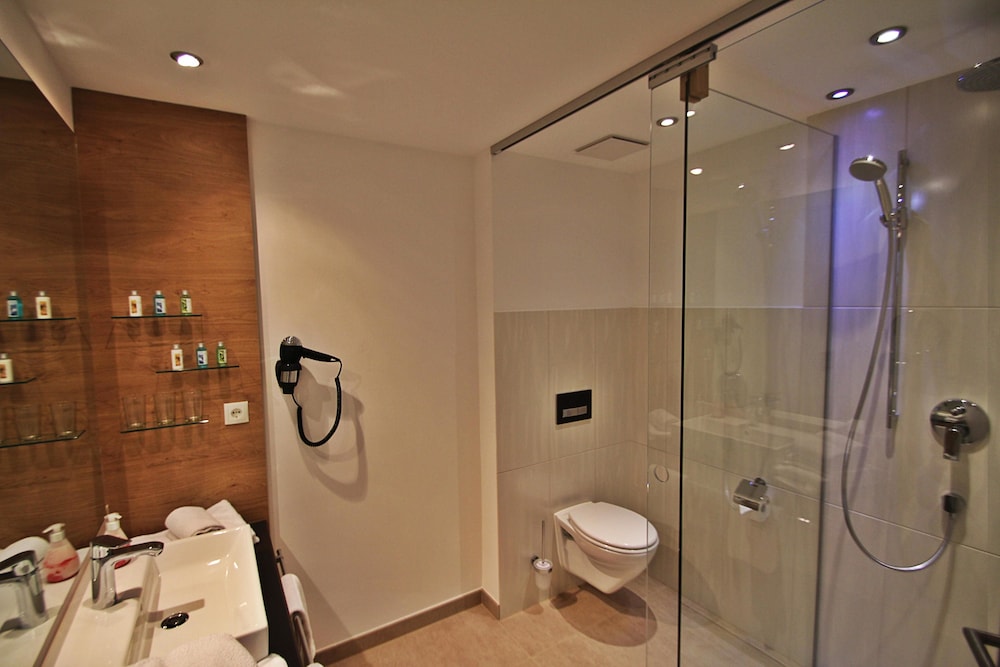 Comfort Double Room, Accessible, Non Smoking photo 2