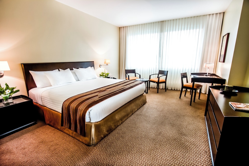 Classic Room, City View