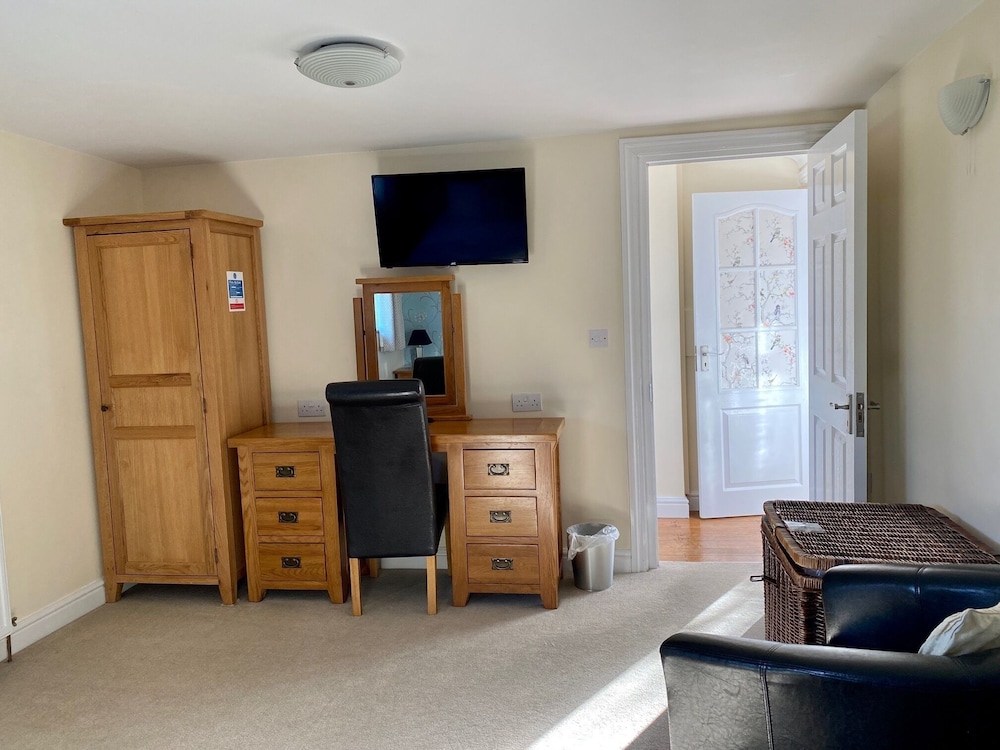 Standard Apartment, Ensuite (One Bedroom- Ground floor) photo 2