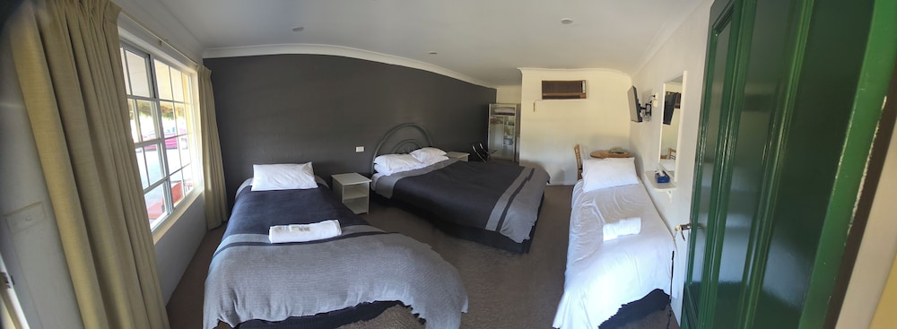 Family Studio Suite photo 1