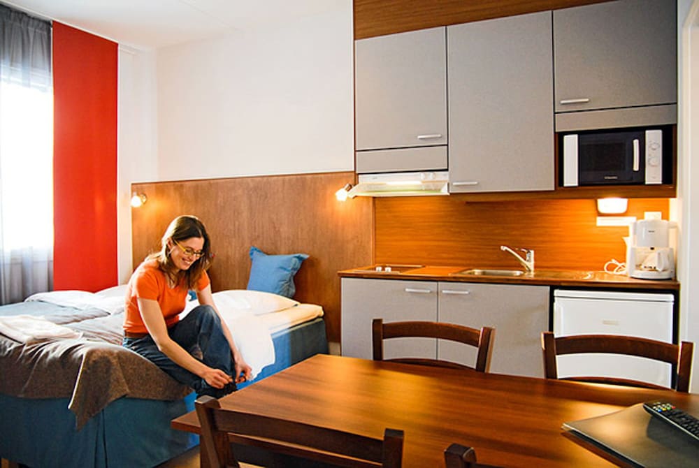 Family Apartment photo 3