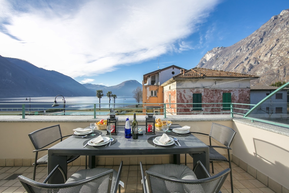 Family Apartment, 1 Double Bed with Sofa bed, Lakeside (Porto Letizia P6 B1)