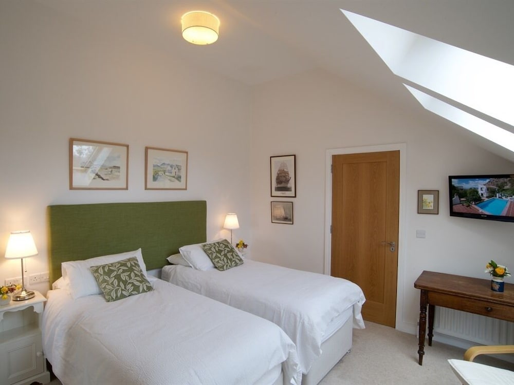 Superior Double Room, Ensuite (The Front Room) photo 3
