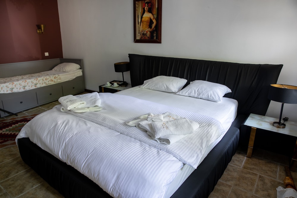 Basic Triple Room, 1 Bedroom
