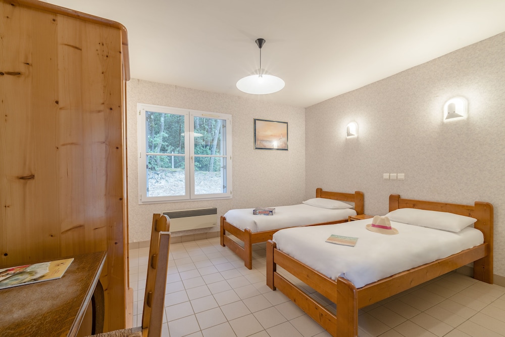 Room, 2 Bedrooms, Connecting Rooms