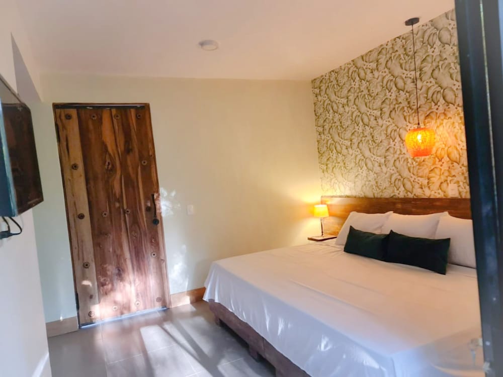 Double Room, Balcony - Photo 5