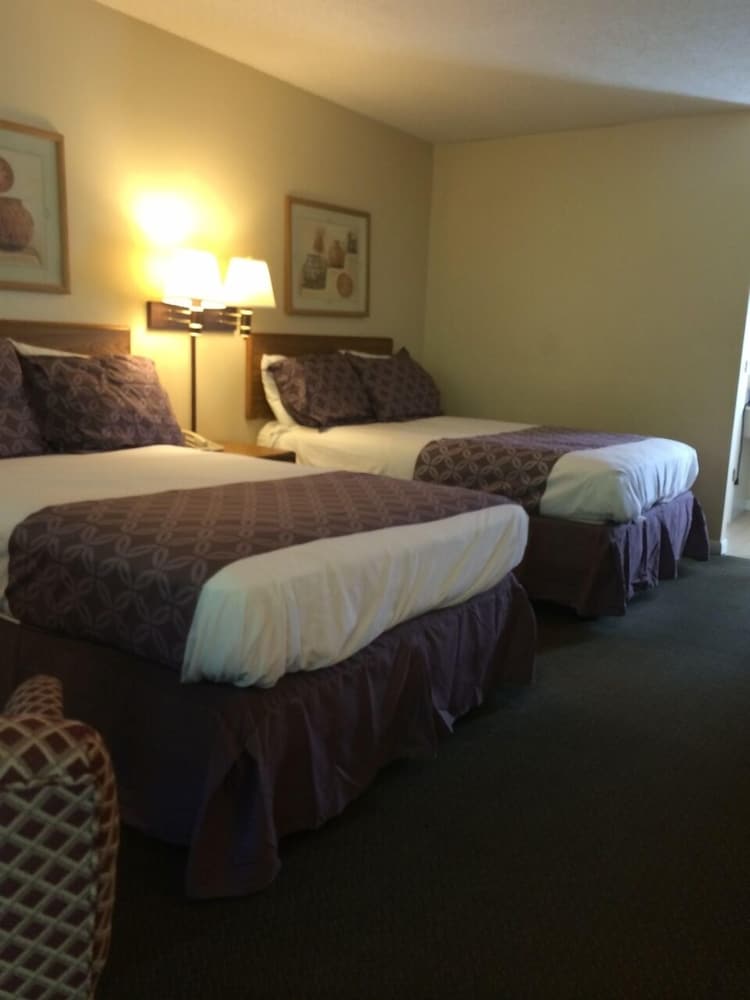 Deluxe Double Room, 2 Double Beds, River View photo 3