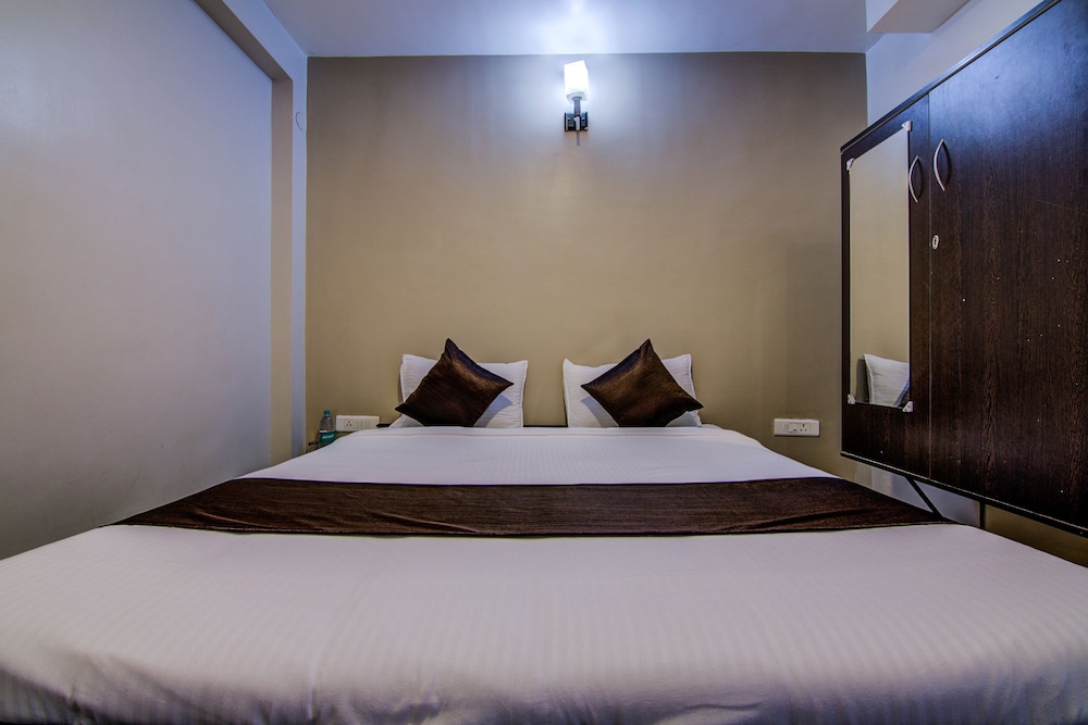 Deluxe Double Or Twin Room, 1 King Bed photo 3