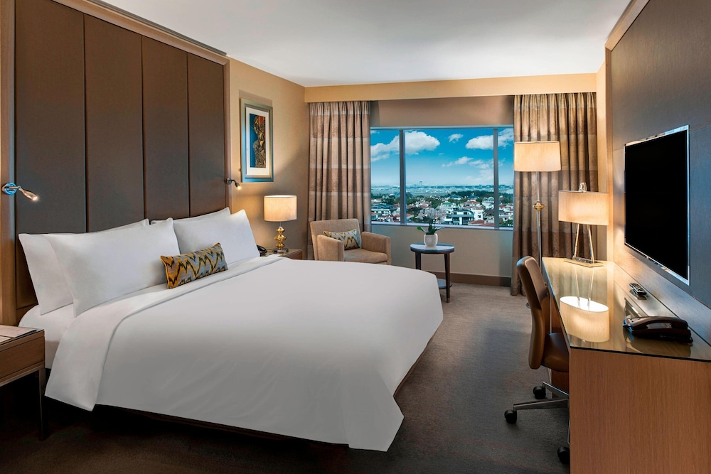 Club Room, 1 King Bed