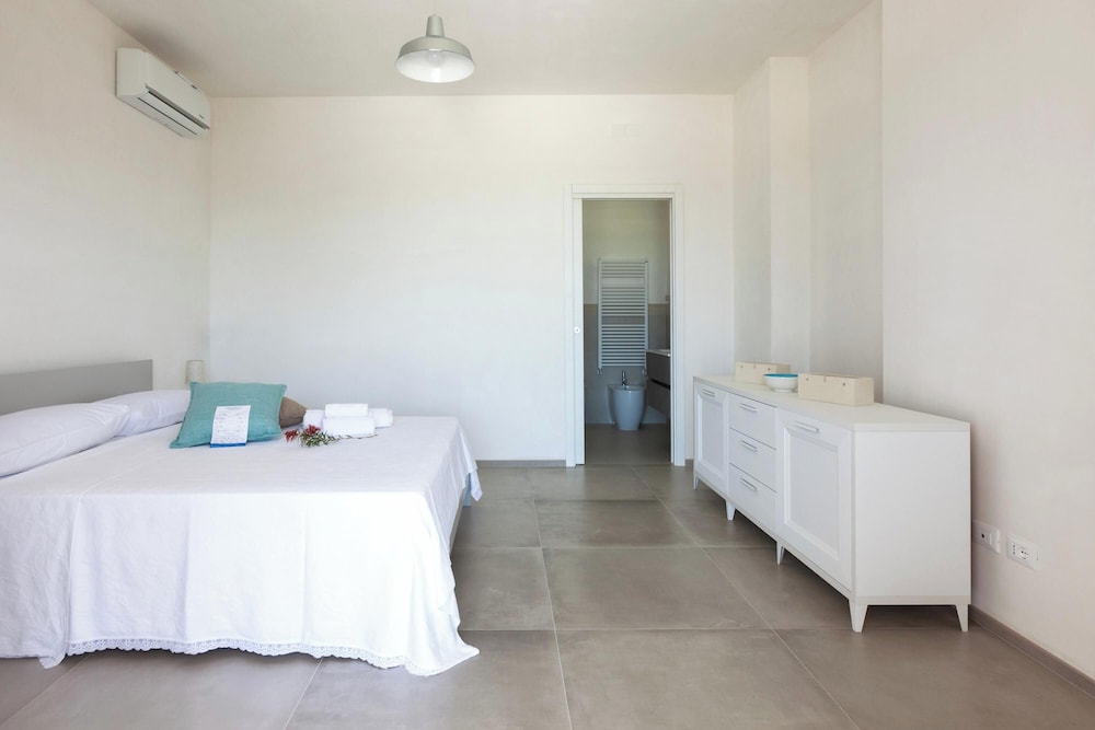 Standard House, 2 Bedrooms, 2 Bathrooms (La Reimunda Tramonto with Shared Pool)