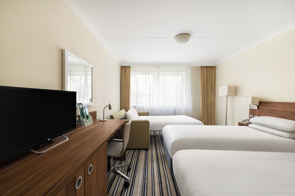 Standard Room, Multiple Beds photo 3