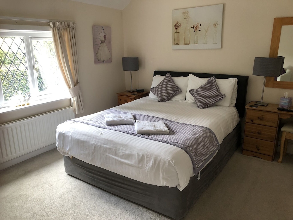 Standard Double Room (Room 5)