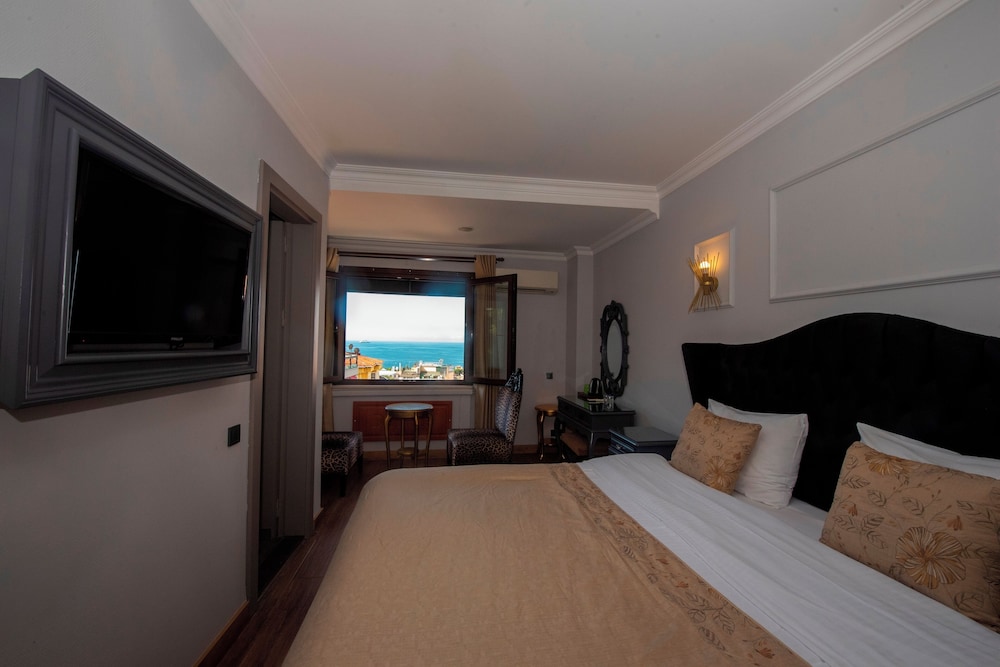 Deluxe Double or Twin Room, 1 Double or 2 Twin Beds photo 1