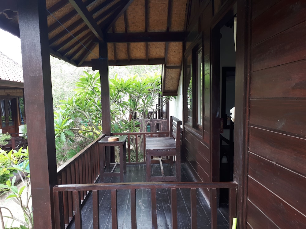 Basic Bungalow, 1 Double Bed, Garden View photo 2