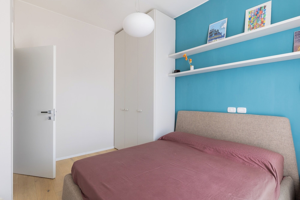 Apartment, Balcony