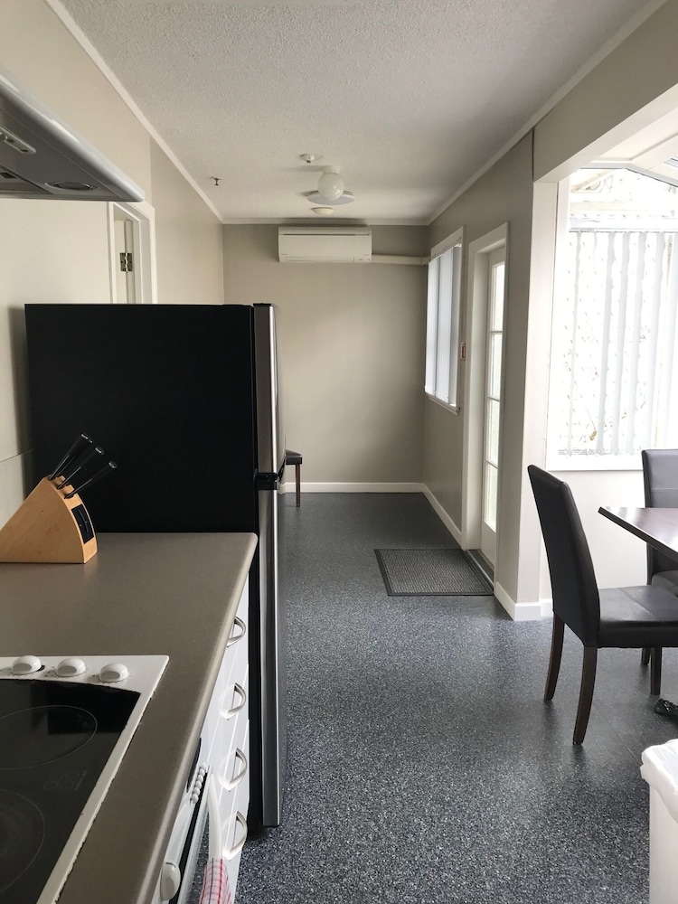 Motel Unit 3