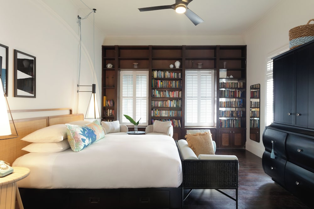 Room (Books & Books Nook) - Photo 1