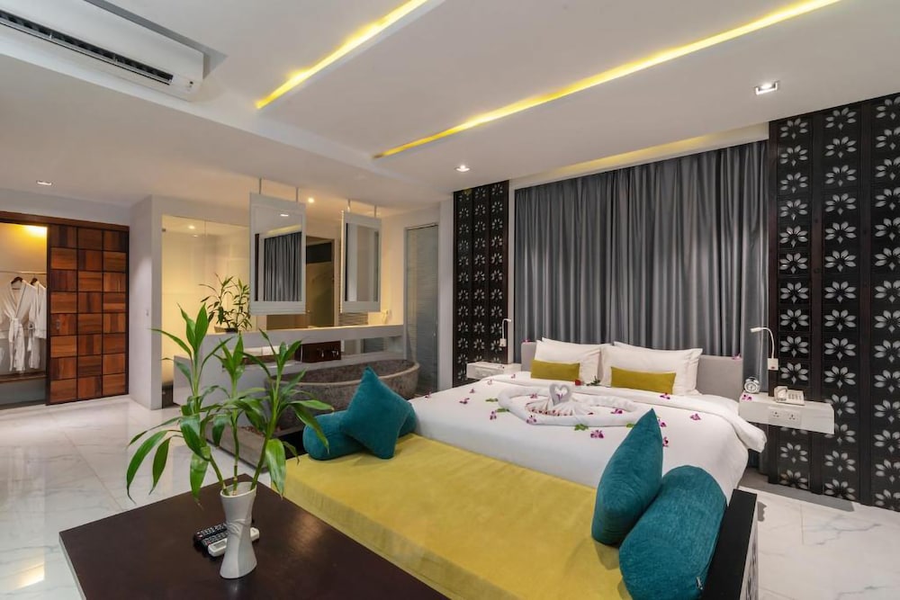 Executive Suite photo 1