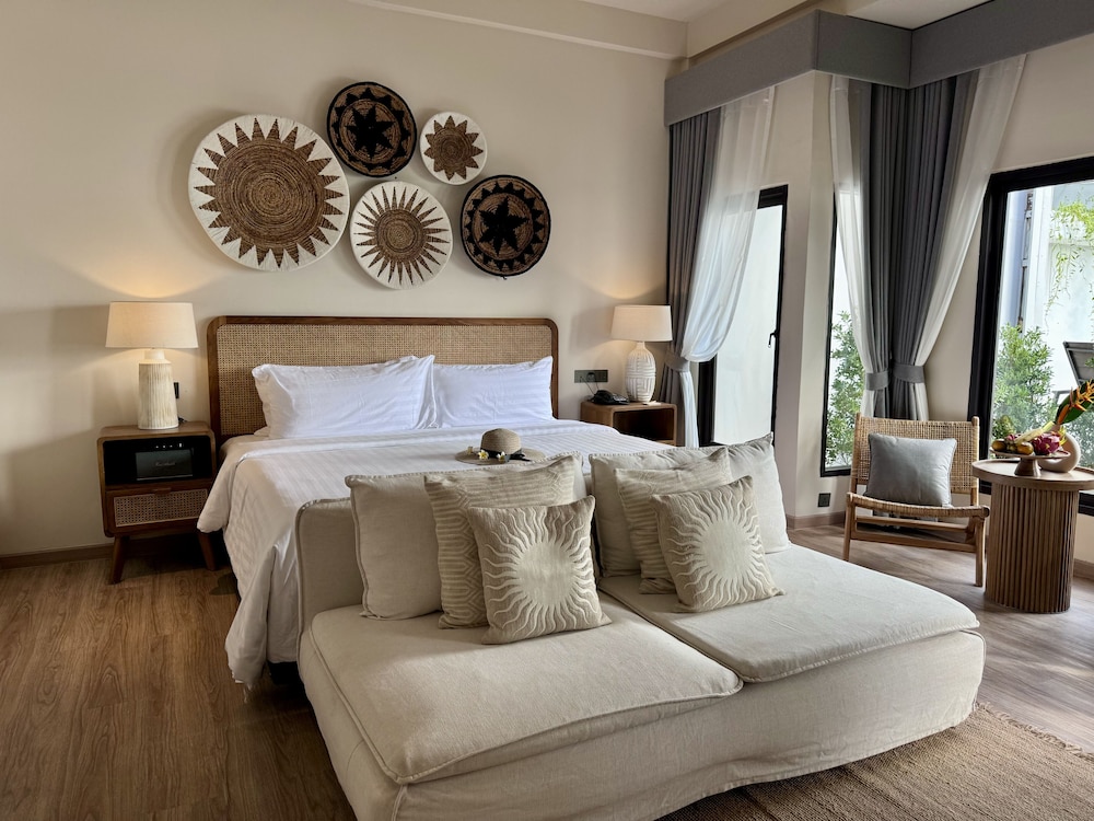 Beach Front Villa ( 1 Way Airport Transfer) - Photo 5