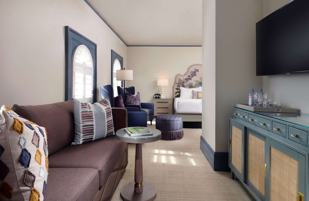 Clubhouse Parlor King - Photo 2