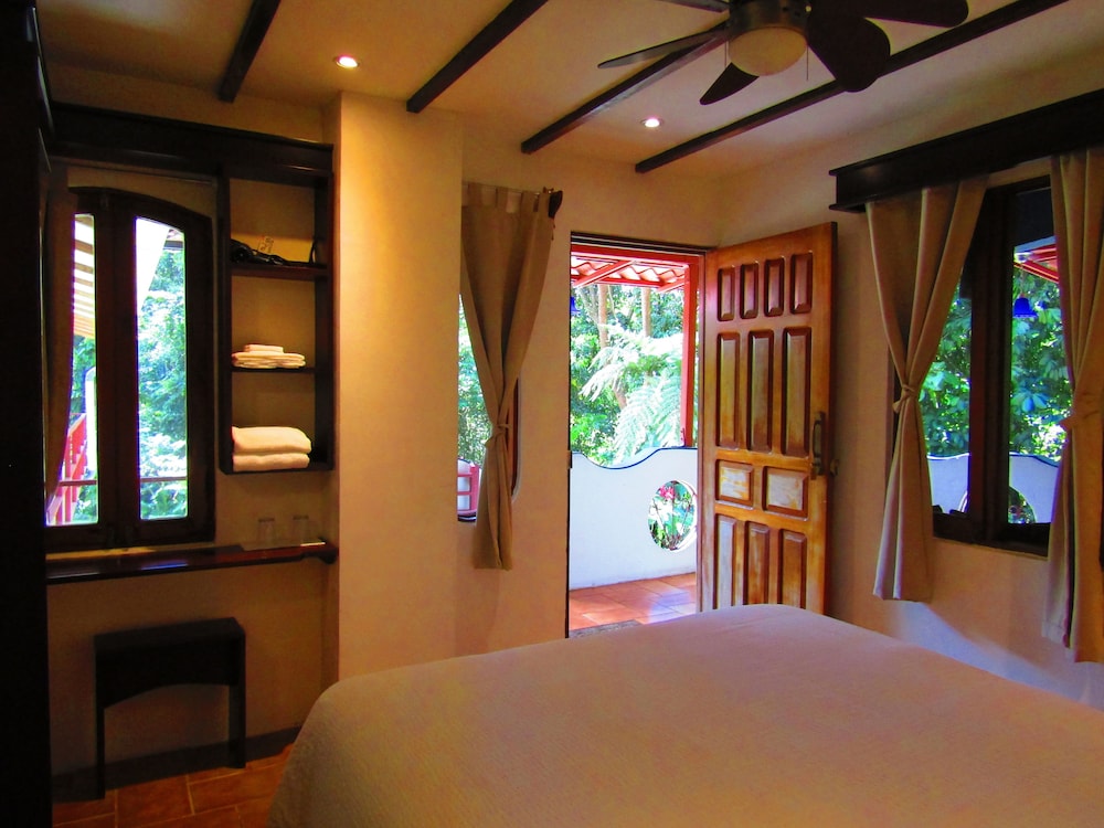 Standard Double Room, 1 Queen Bed