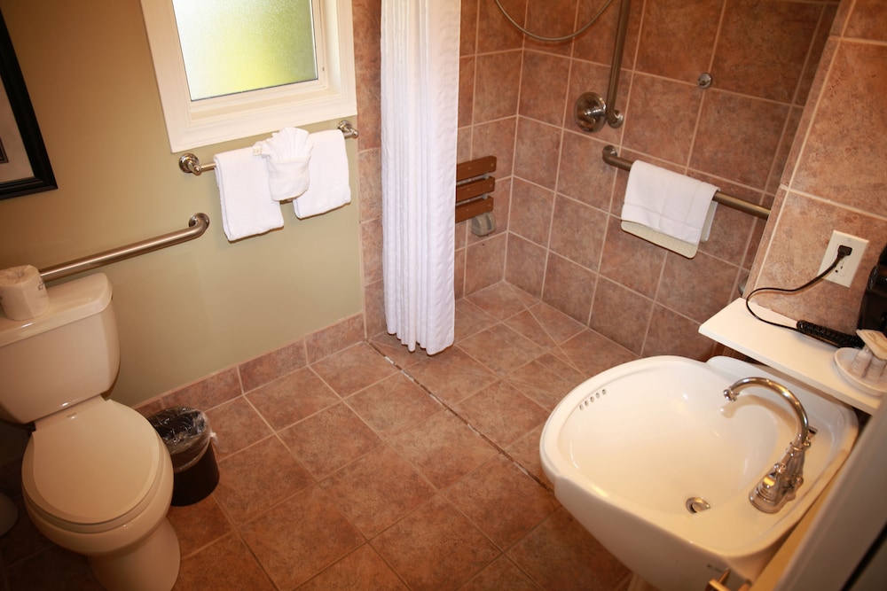 Standard Room, 1 Queen Bed - Photo 5
