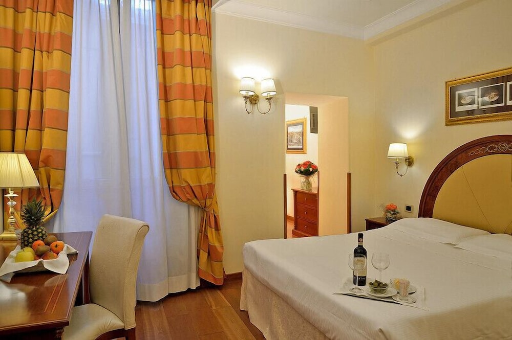 Club Double Room photo 1