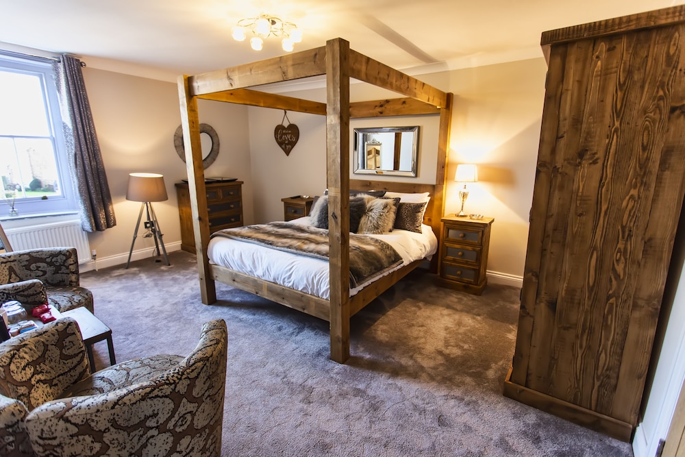 Double Room, Ensuite (The Four Poster Room) photo 1