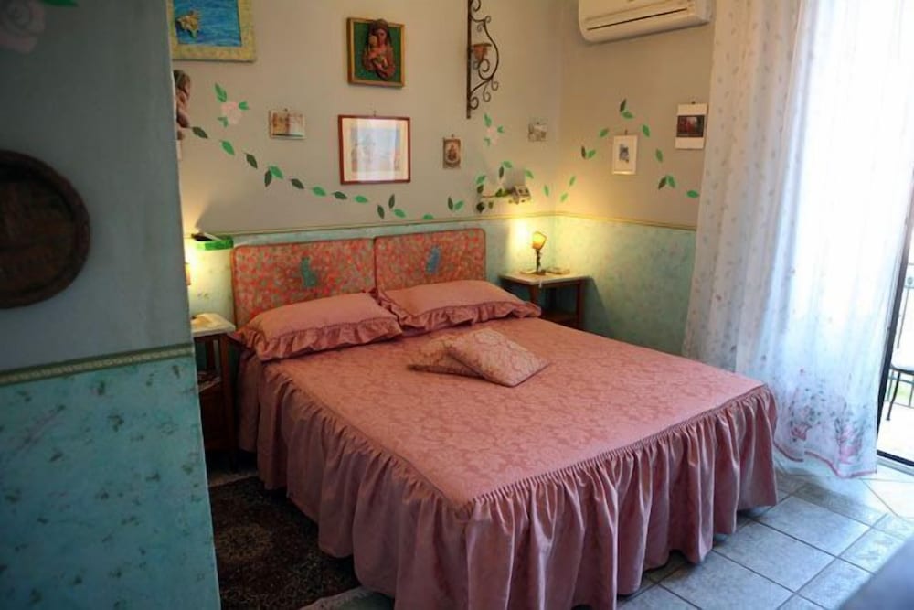 Double or Twin Room, Garden View photo 1