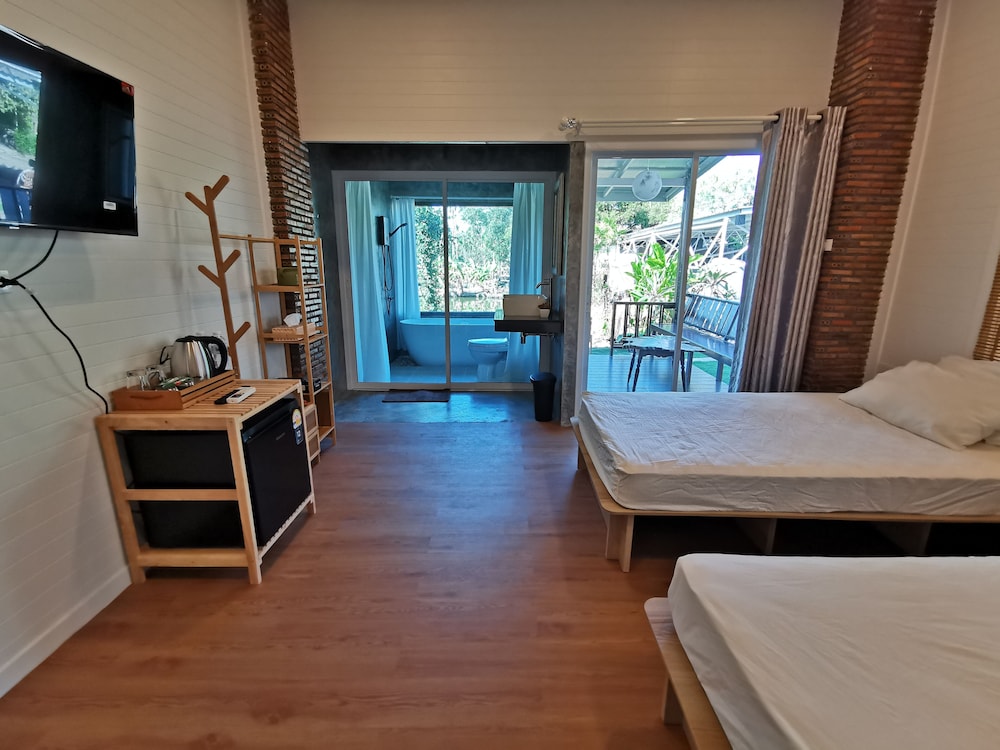 Superior Room, Garden View photo 3