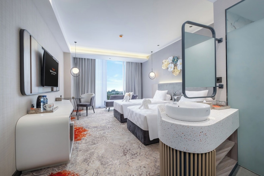 Deluxe Twin Room, City View